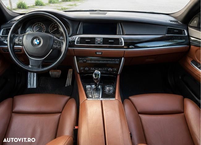 BMW Seria 5 530d xDrive Aut. - 3