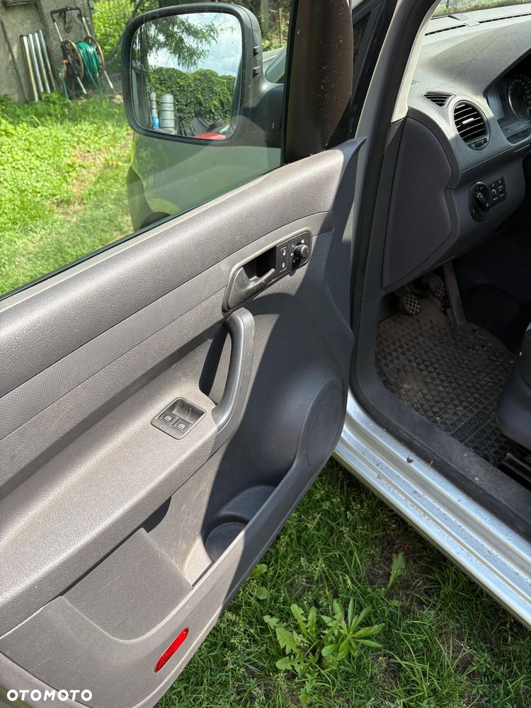 Volkswagen Caddy - 15