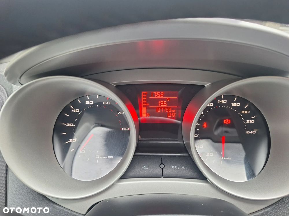 Seat Ibiza 1.4 16V Cool - 12