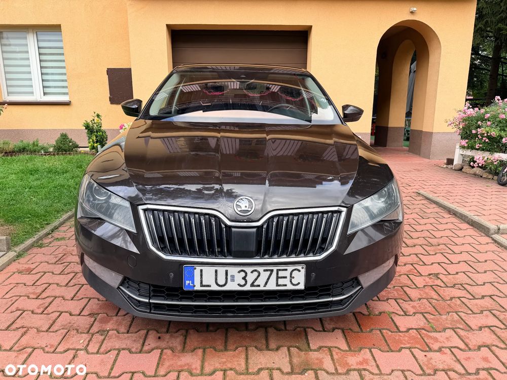 Skoda Superb 2.0 TDI Active DSG - 4