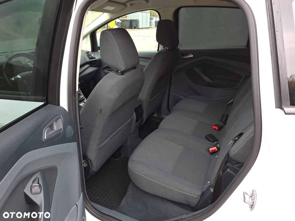 Ford C-MAX - 16