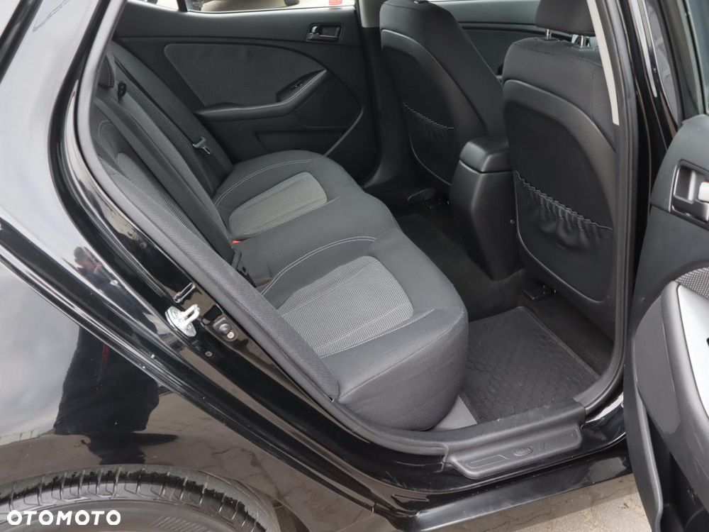 Kia Optima - 7