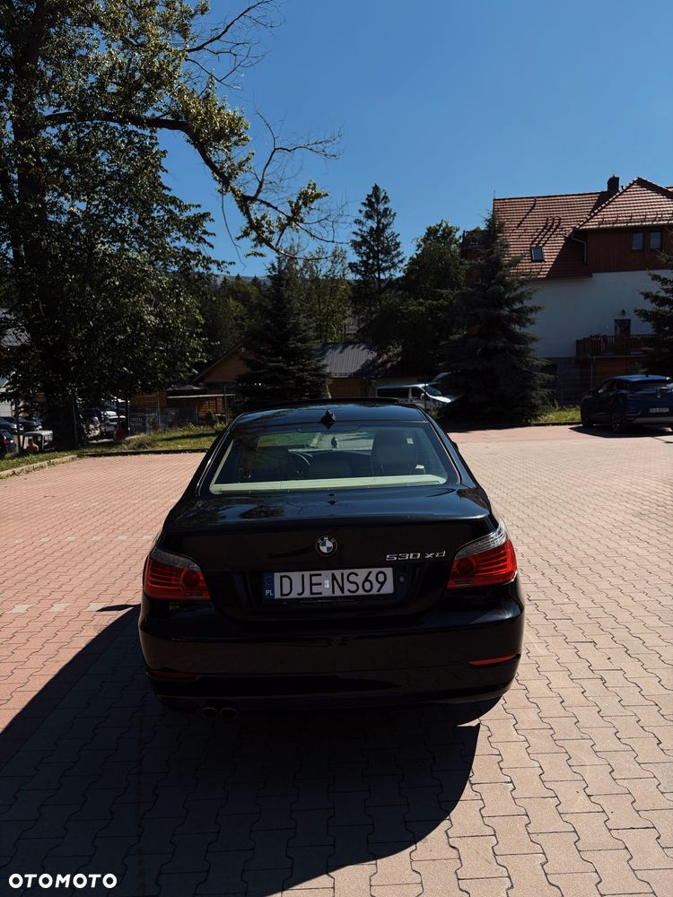BMW Seria 5 530d xDrive - 4