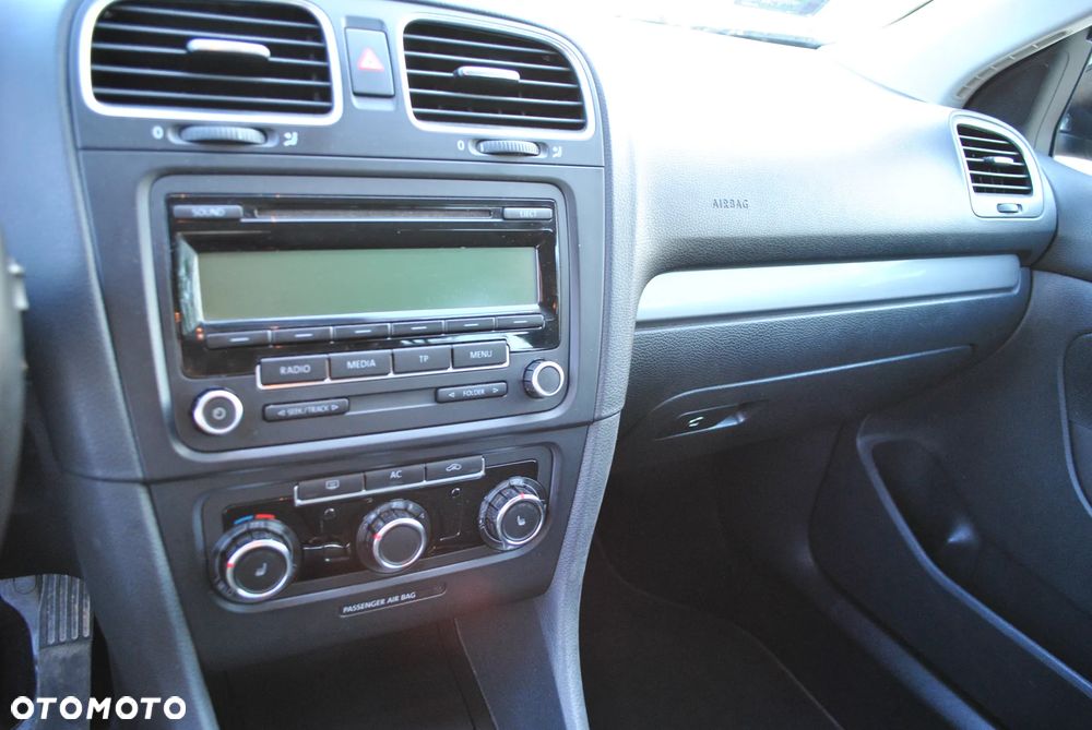 Volkswagen Golf 1.6 Comfortline - 10