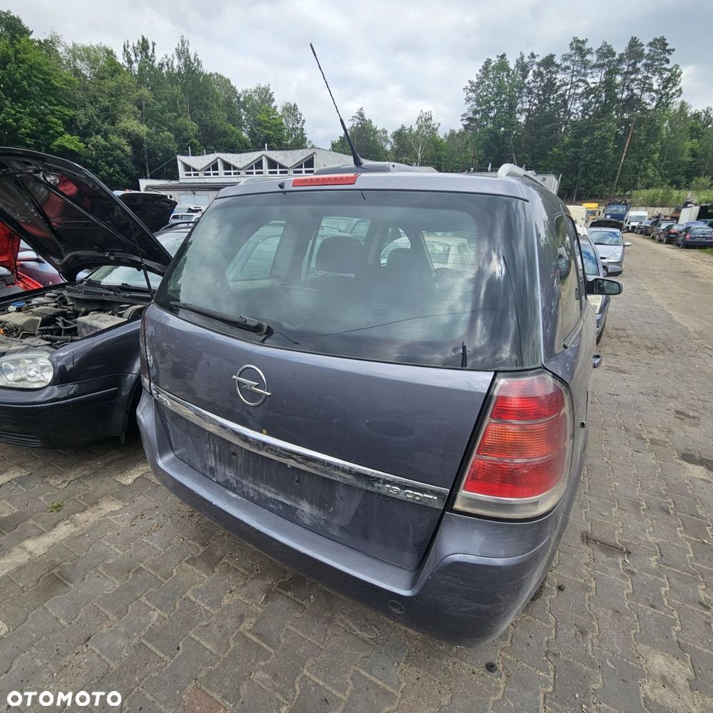 Opel Zafira (2005r) 1,9 D 88 kW / 120 KM (kod lak: Z155) pojazd na części - 3