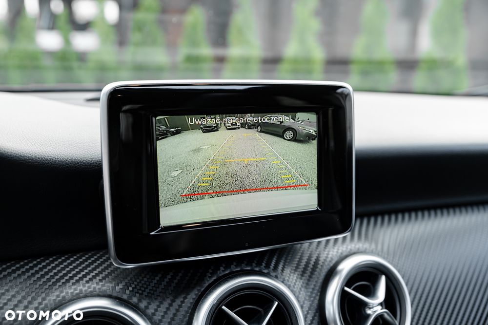 Mercedes-Benz Klasa A 250 4Matic 7G-DCT AMG Line - 39