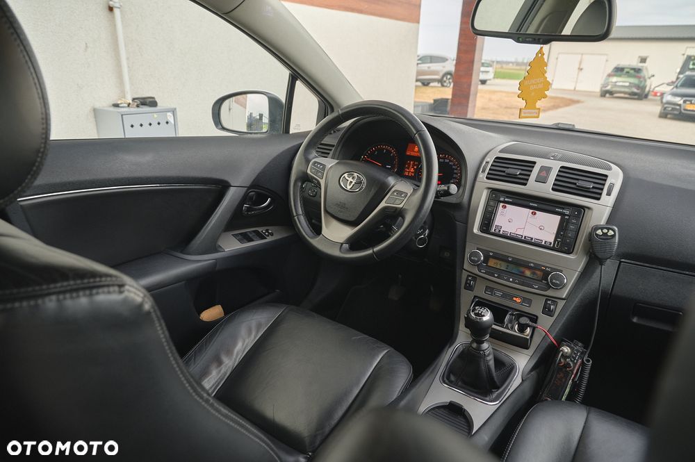 Toyota Avensis 2.0 D-4D Executive - 2