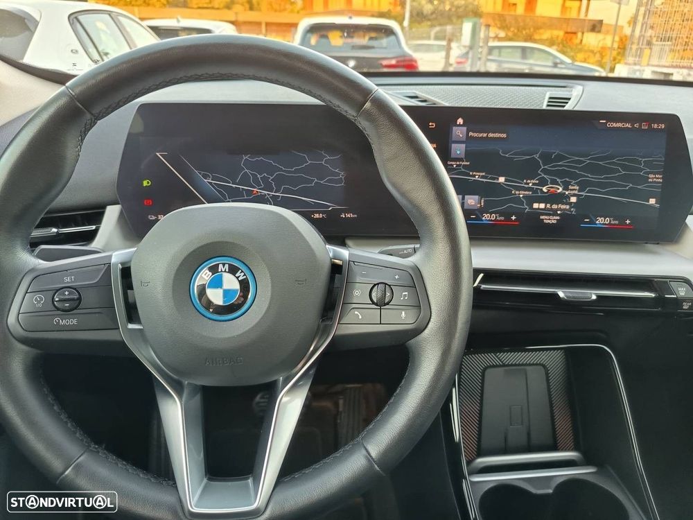 BMW iX1 xDrive30 - 16
