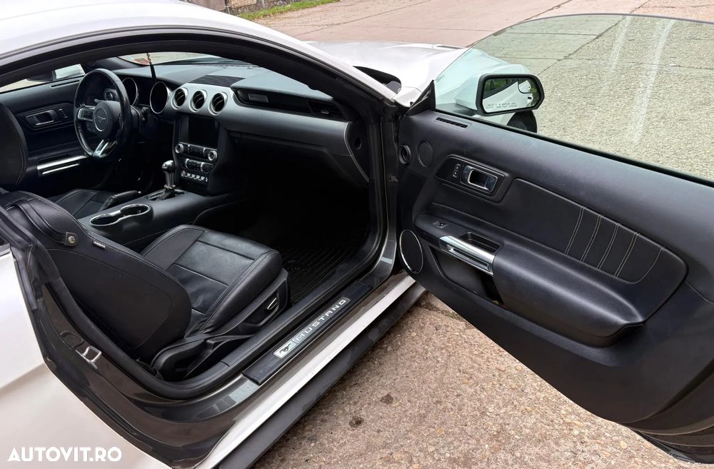 Ford Mustang 2.3 Eco Boost Aut. - 5