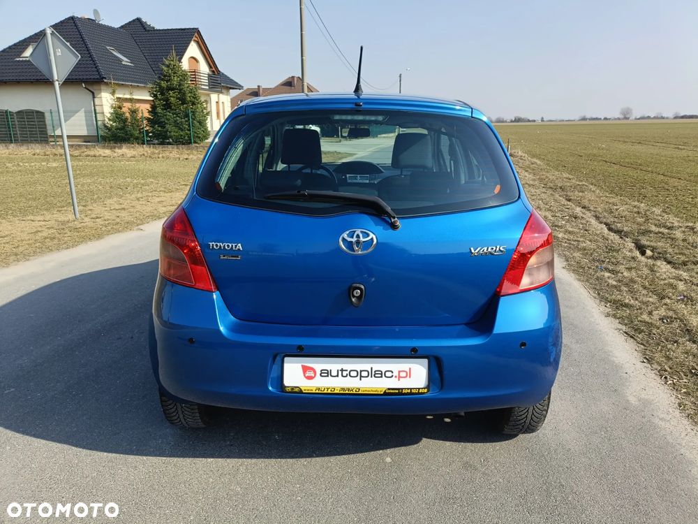 Toyota Yaris 1.3 VVT-i Travel - 24