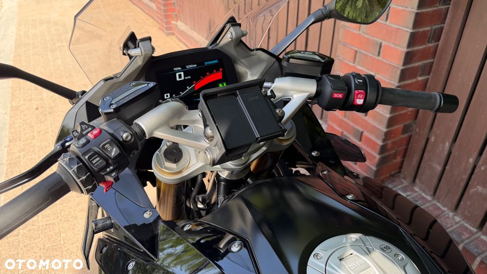 BMW RS - 11