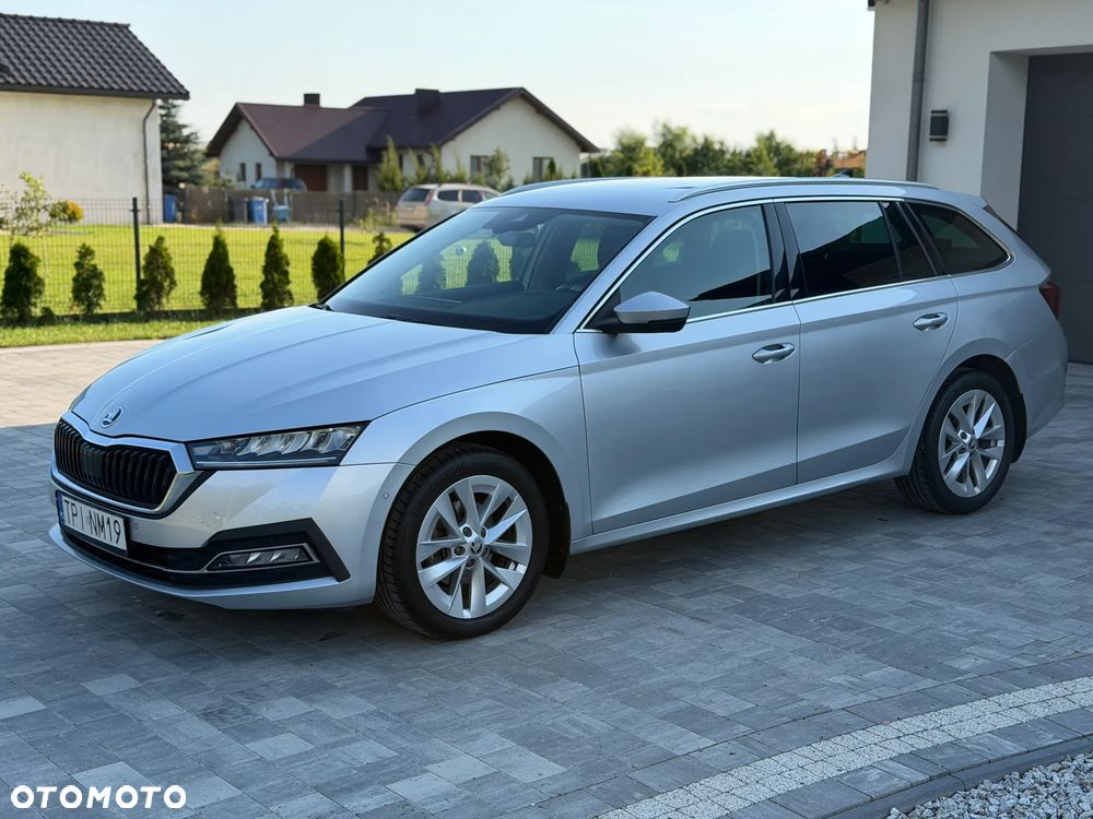 Skoda Octavia 2.0 TDI Sportline DSG - 1