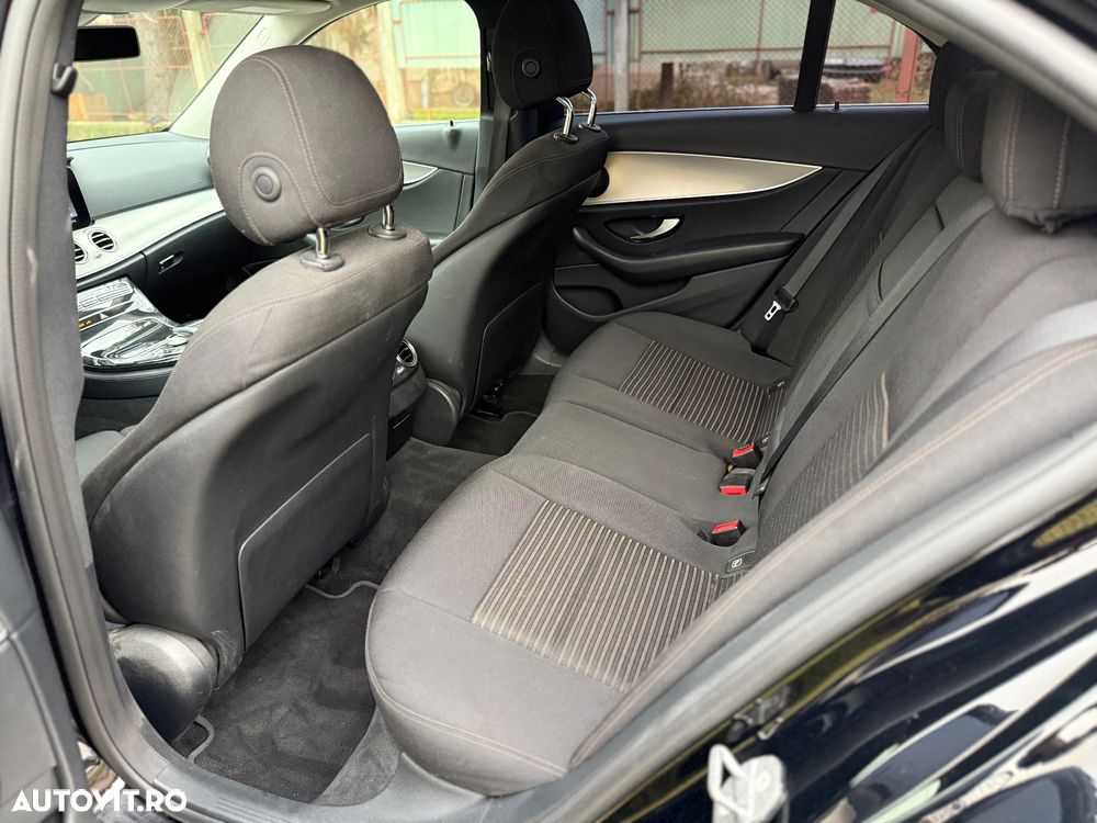 Mercedes-Benz E 220 d Aut. - 8