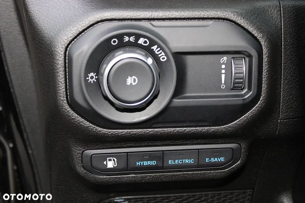 Jeep Wrangler Unlimited 2.0 4xe Plug-In Hybrid Softtop Sahara - 19
