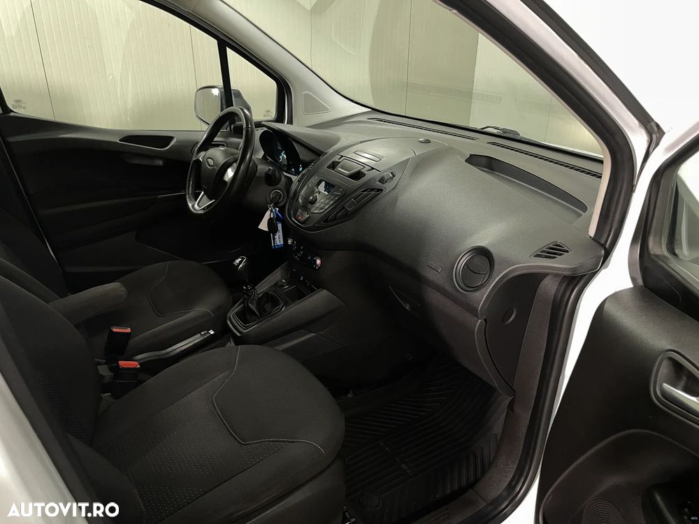 Ford Transit Courier - 7