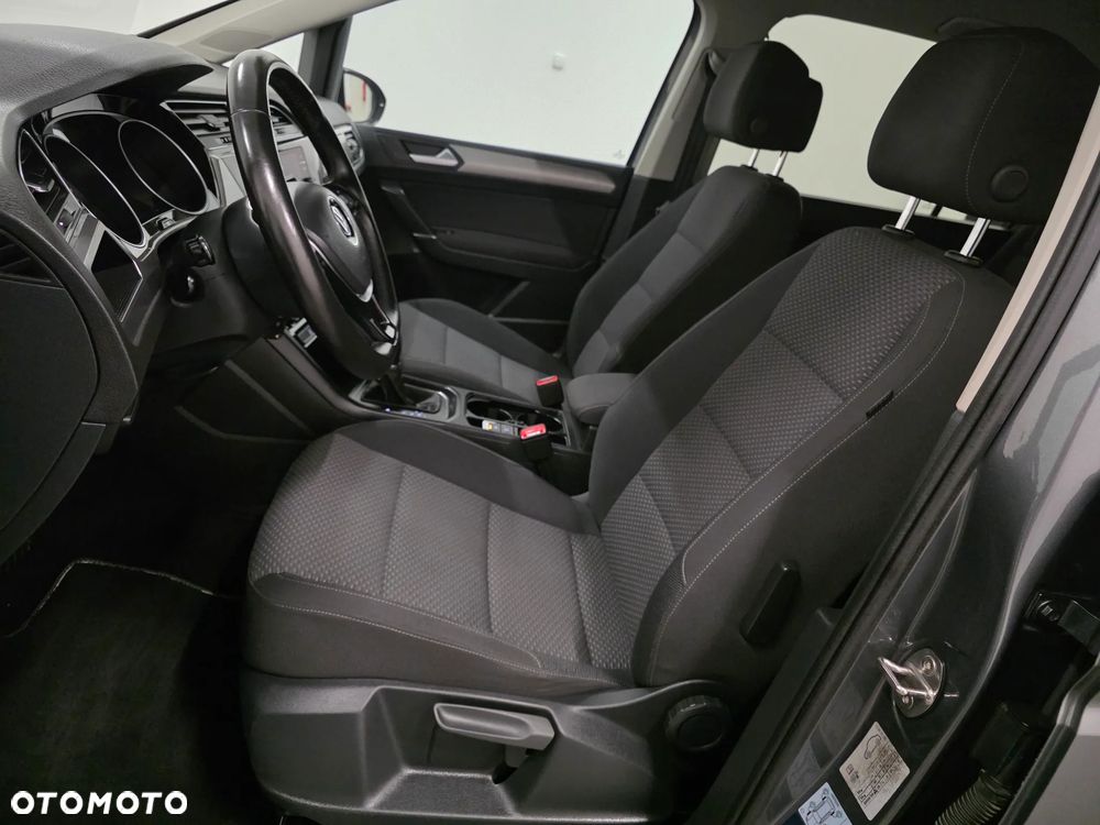 Volkswagen Touran - 7