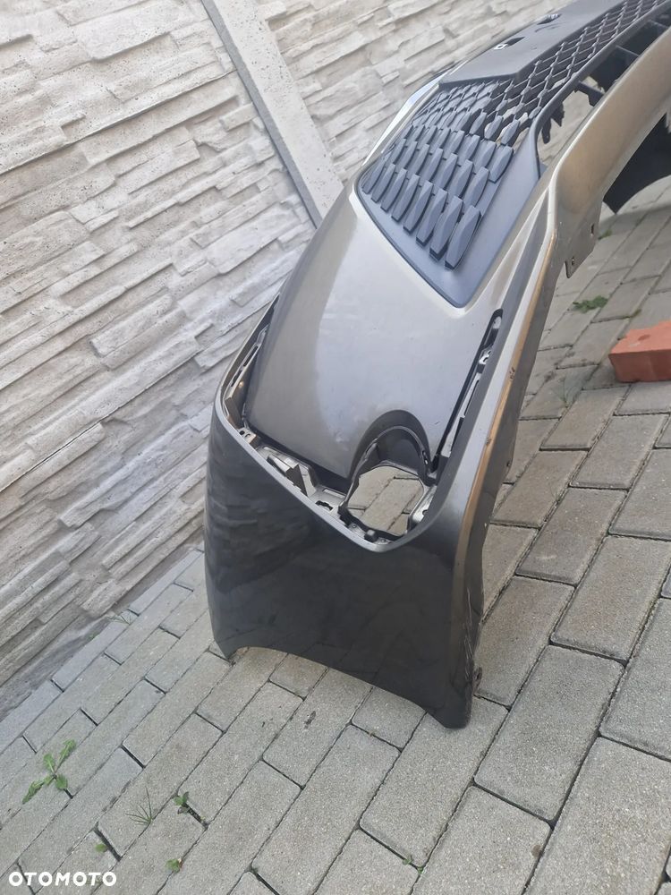 Zderzak Toyota Corolla XII E210 E21 sedan lift 2023 - bez dziur - 6