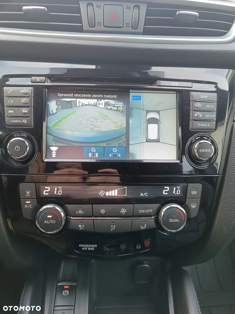 Nissan Qashqai 1.6 DCi TEKNA+ - 32