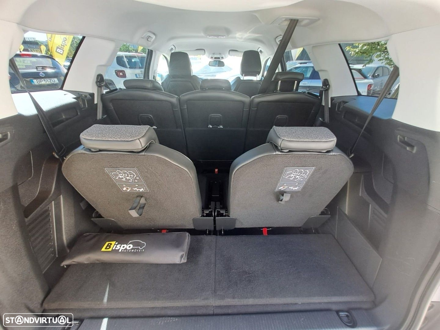 Peugeot 5008 1.5 BlueHDi Allure EAT8 - 16