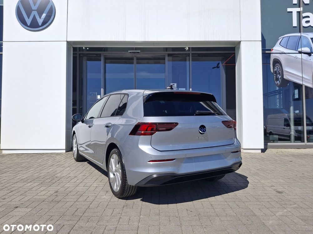 Volkswagen Golf VIII 1.5 TSI Life - 6