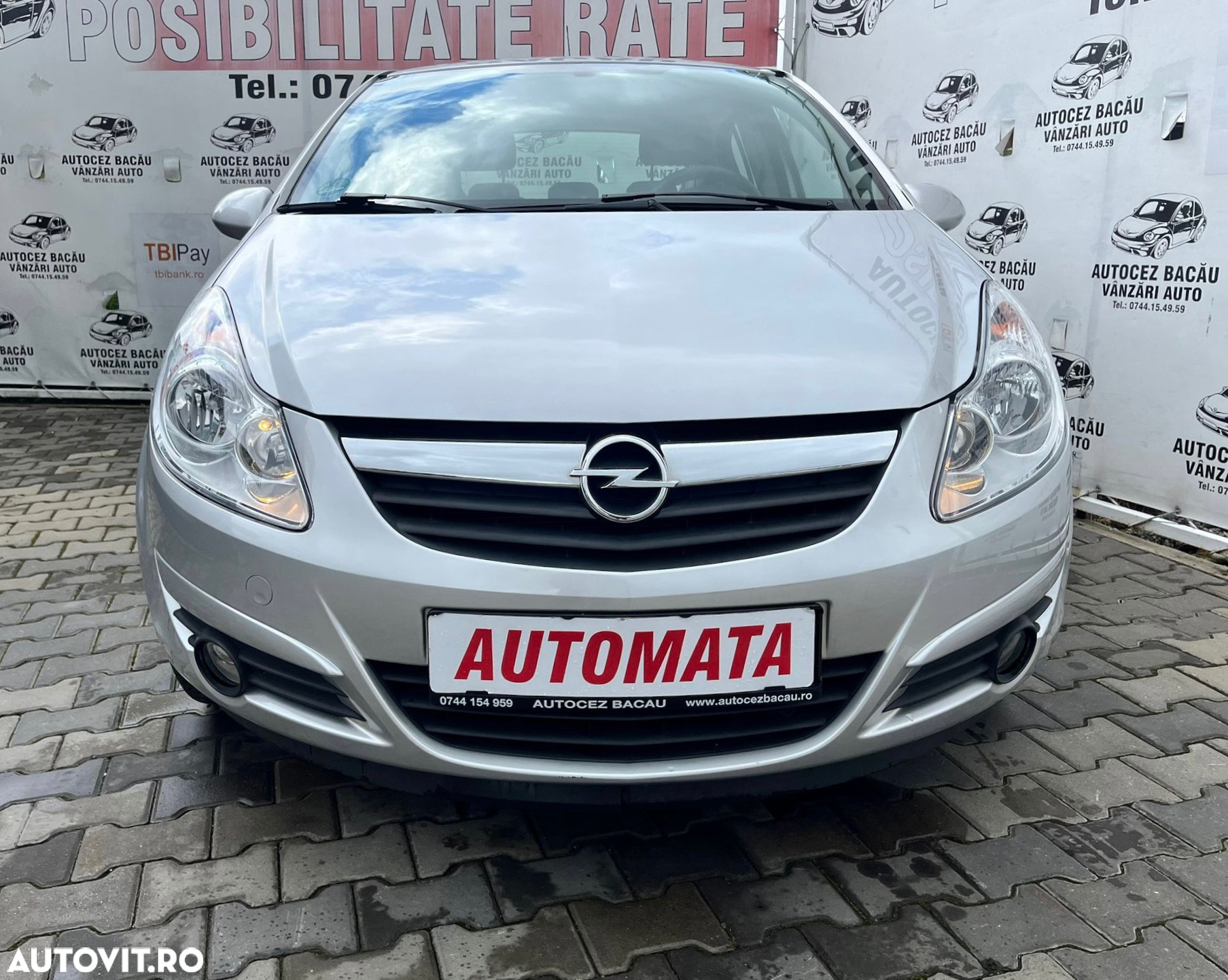 Opel Corsa 1.2i Easytronic Cosmo - 2