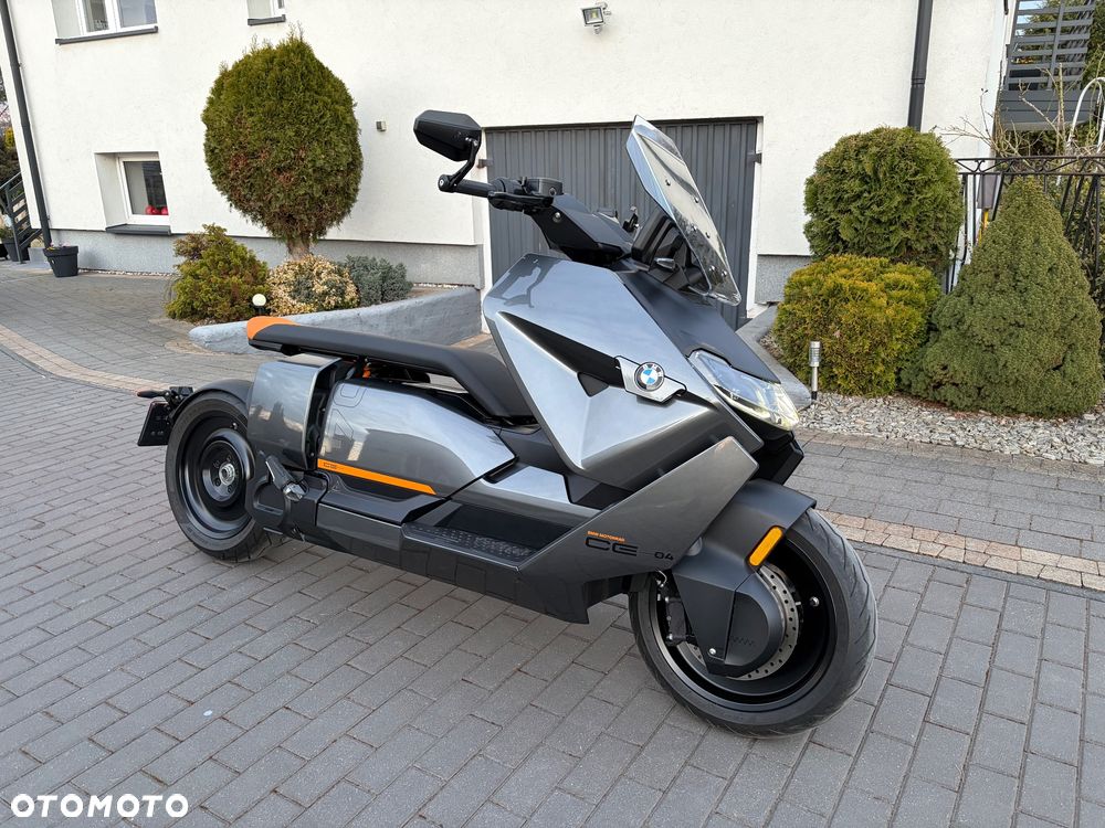 BMW CE 04 - 5
