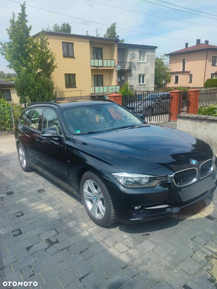 BMW Seria 3 320d Sport Line - 4
