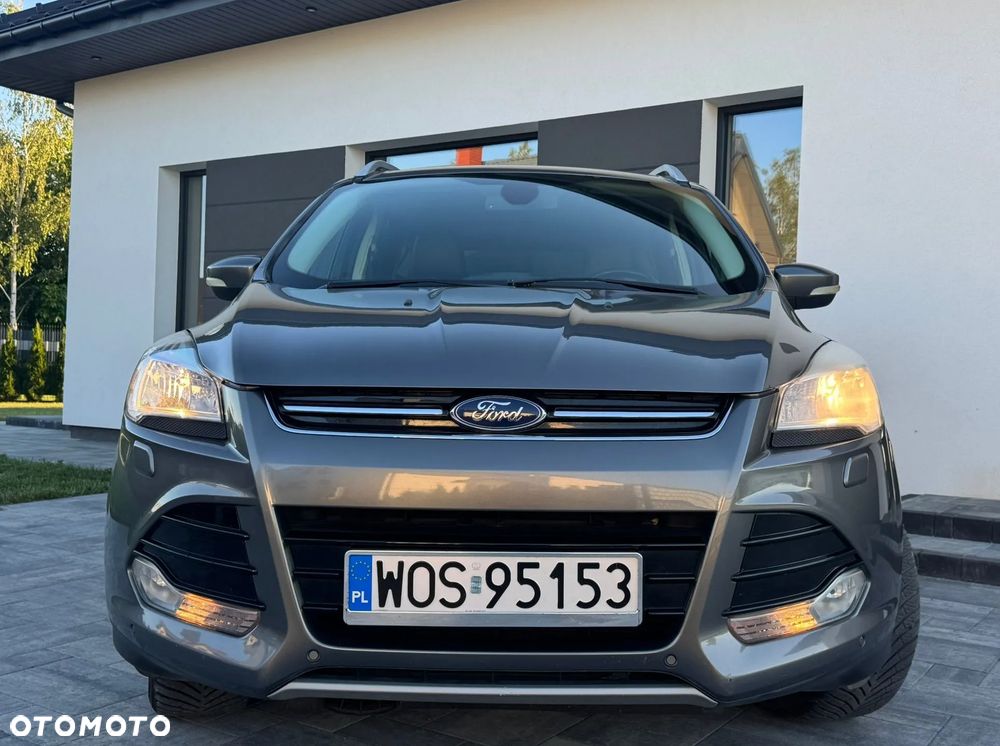 Ford Kuga 1.6 EcoBoost 2x4 Titanium - 26