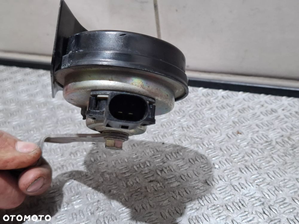 Klakson sygnał dźwiękowy BMW 2 F45 2015 rok nr 7332605 - 2