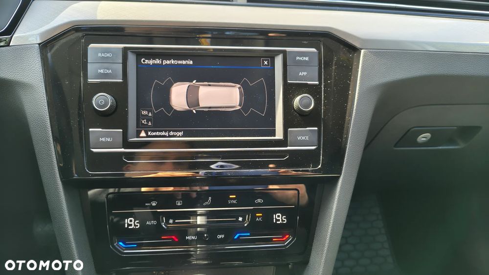 Volkswagen Passat 1.5 TSI EVO Business DSG - 14