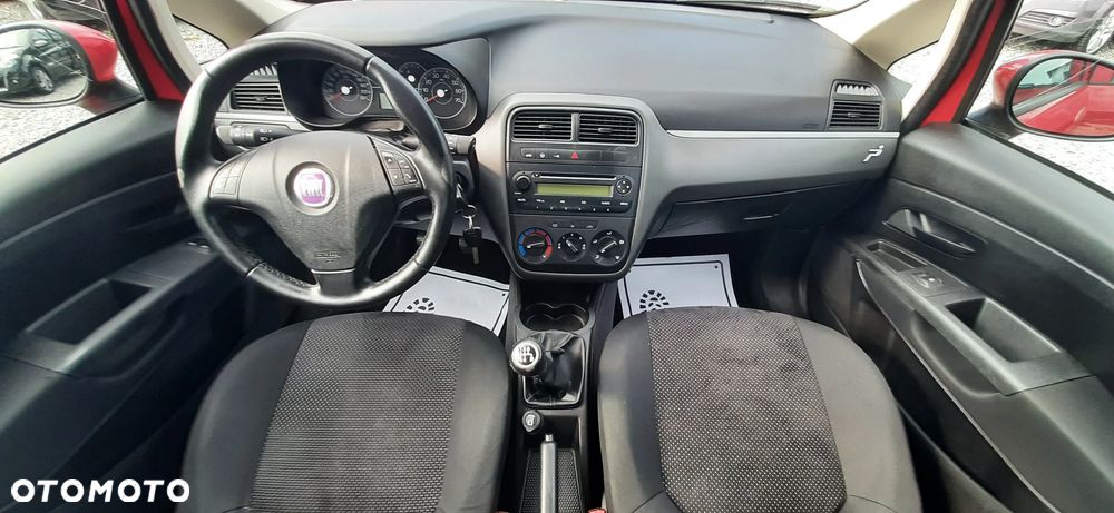 Fiat Grande Punto - 22