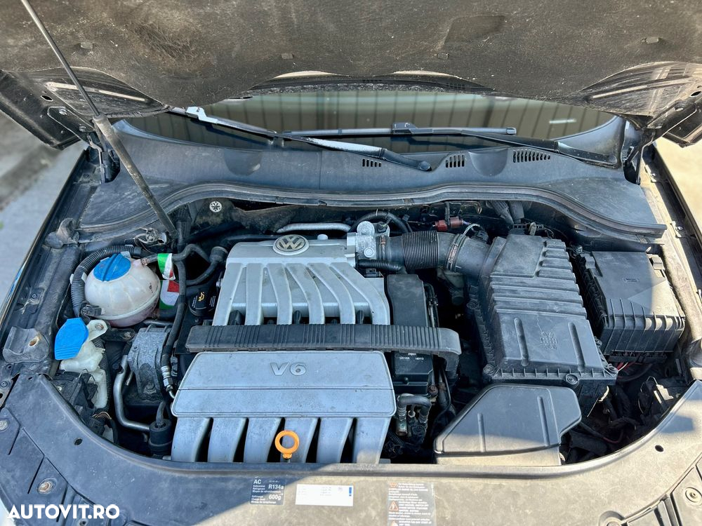 Volkswagen Passat Variant 3.2 V6 FSI 4Motion DSG Highline - 10