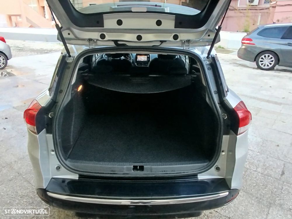 Renault Clio Sport Tourer 1.5 dCi Limited - 12