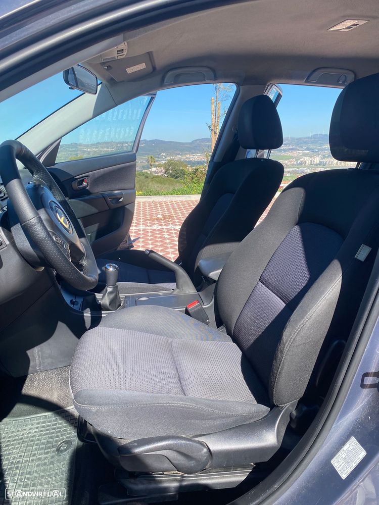 Mazda 3 Hatchback MZ-CD 1.6 Comfort - 5