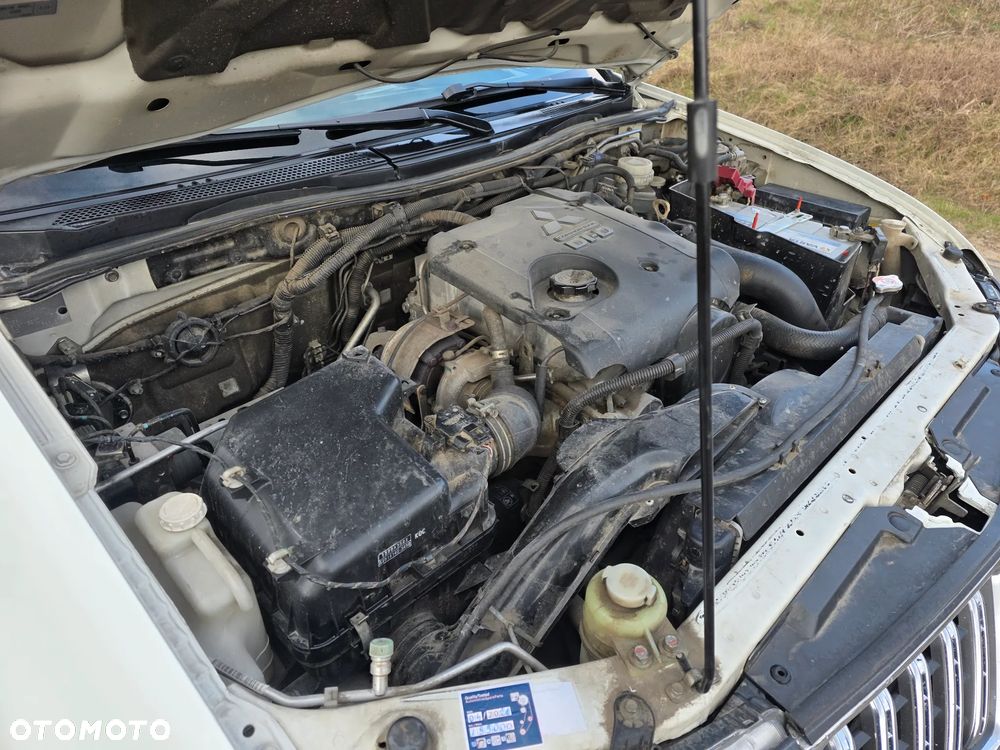 Mitsubishi L200 2.5 DID SC Inform - 24