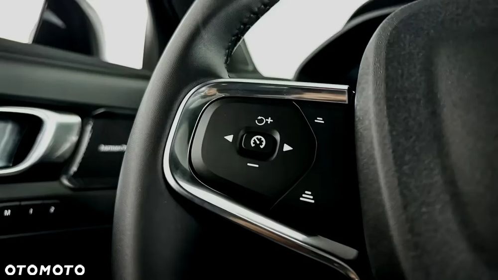 Volvo XC 40 82kWh Recharge Extended Range Ultimate - 14