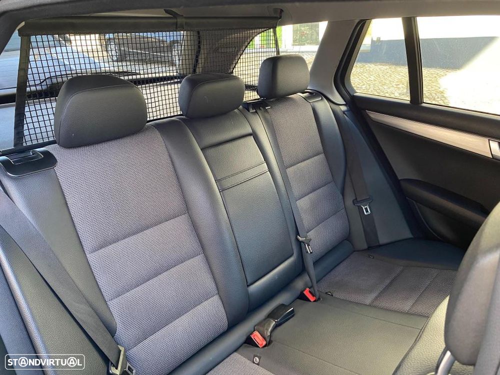 Mercedes-Benz C 220 Station CDI DPF Auto BlueEFFICIENCY Avantgarde - 30