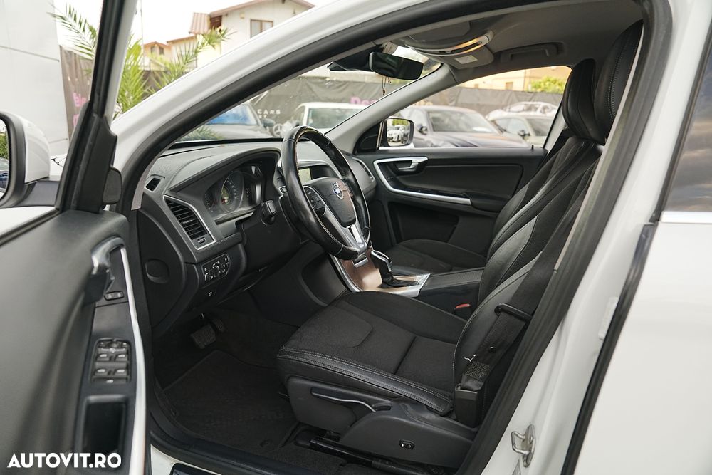 Volvo XC 60 D4 Geartronic Momentum - 10