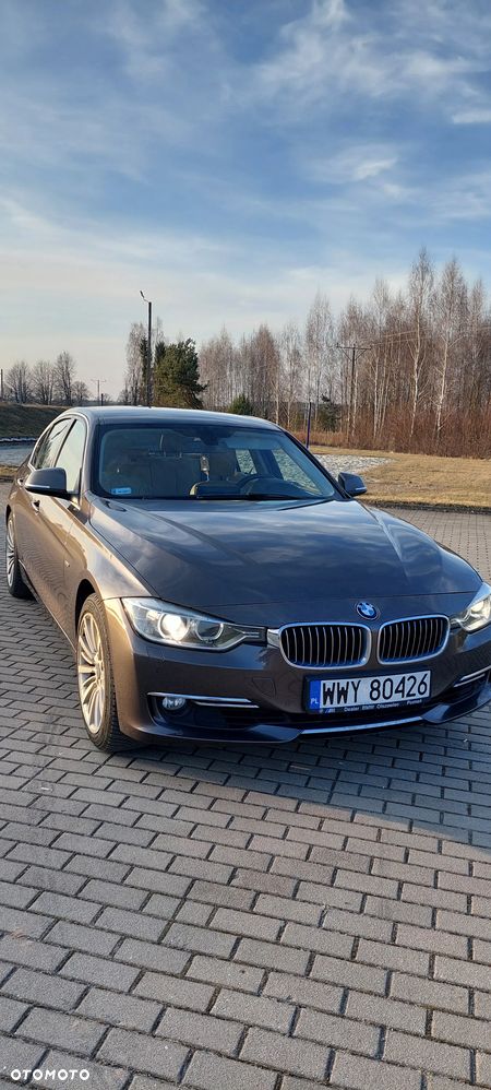 BMW Seria 3 328i - 3
