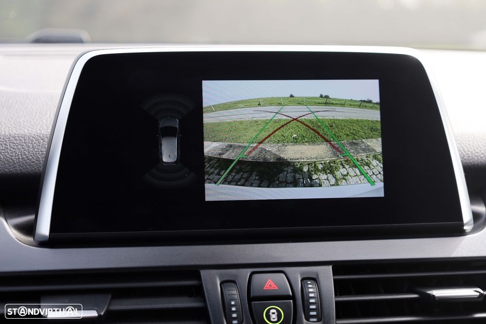 BMW 216 Active Tourer d Line Sport Auto - 28