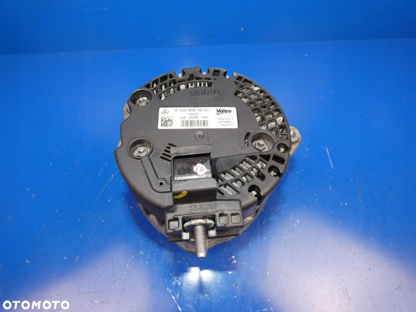 MERCEDES E-KLASA W213 W205 W253 2.0 CDI ALTERNATOR - 2