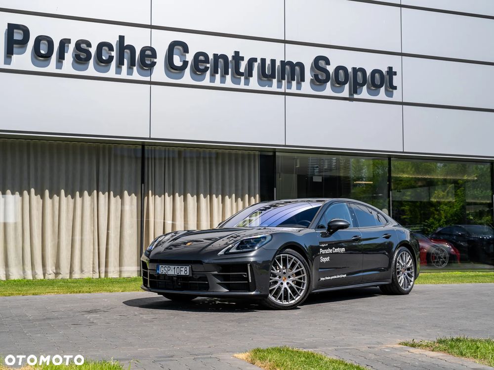 Porsche Panamera 4 E-Hybrid PHEV - 1