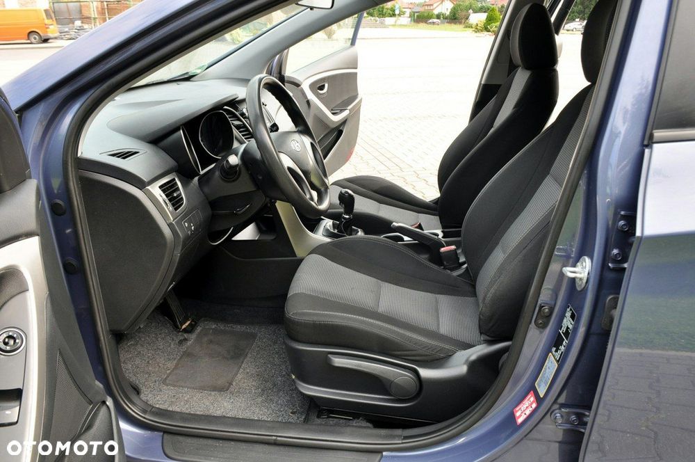 Hyundai i30 - 21