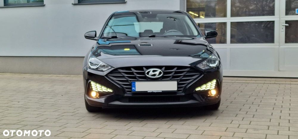 Hyundai i30 1.5 DPI Classic + - 9