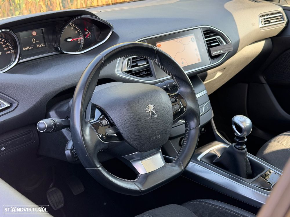 Peugeot 308 130 e-THP Stop & Start Allure - 4