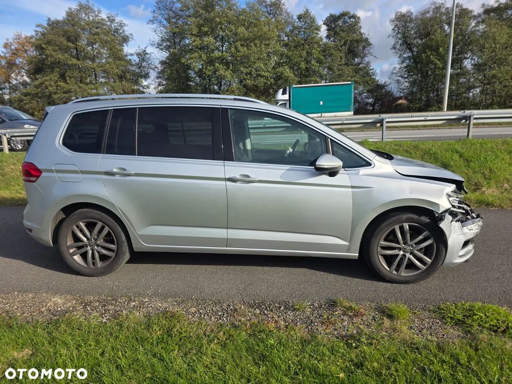 Volkswagen Touran 2.0 TDI BMT Highline DSG - 5