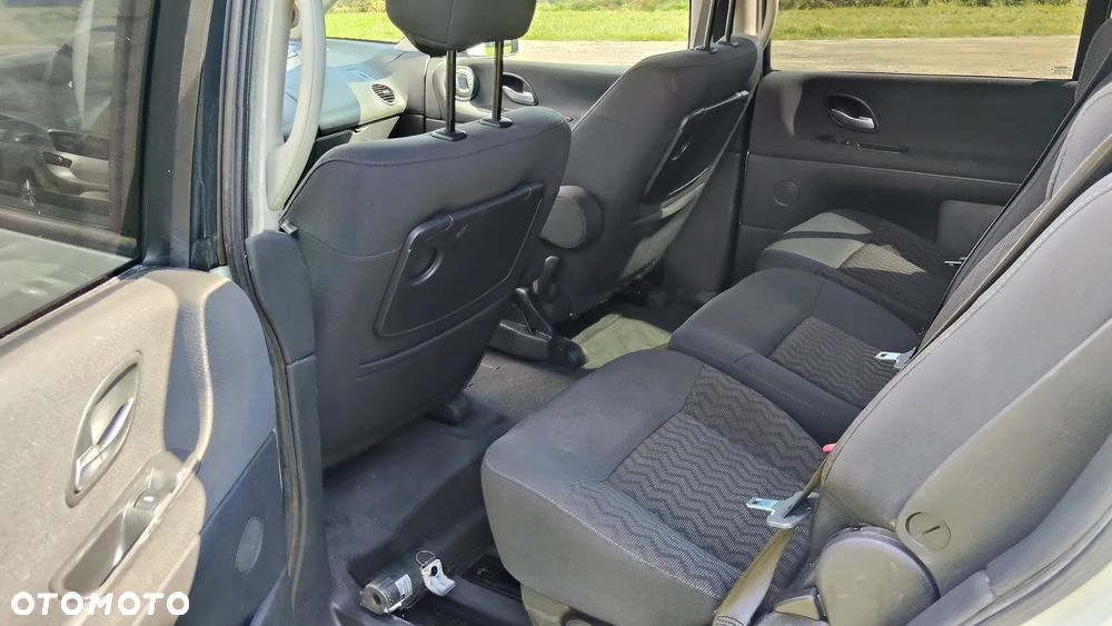 Renault Espace 2.0 Expression - 8