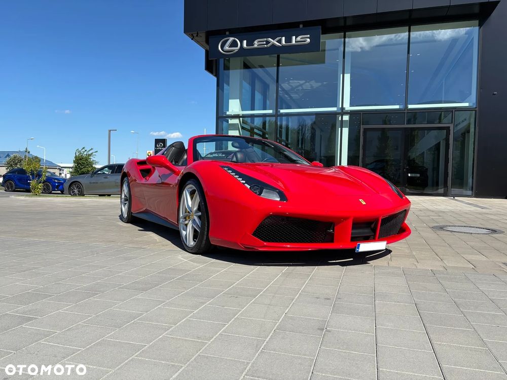 Ferrari 488 - 2