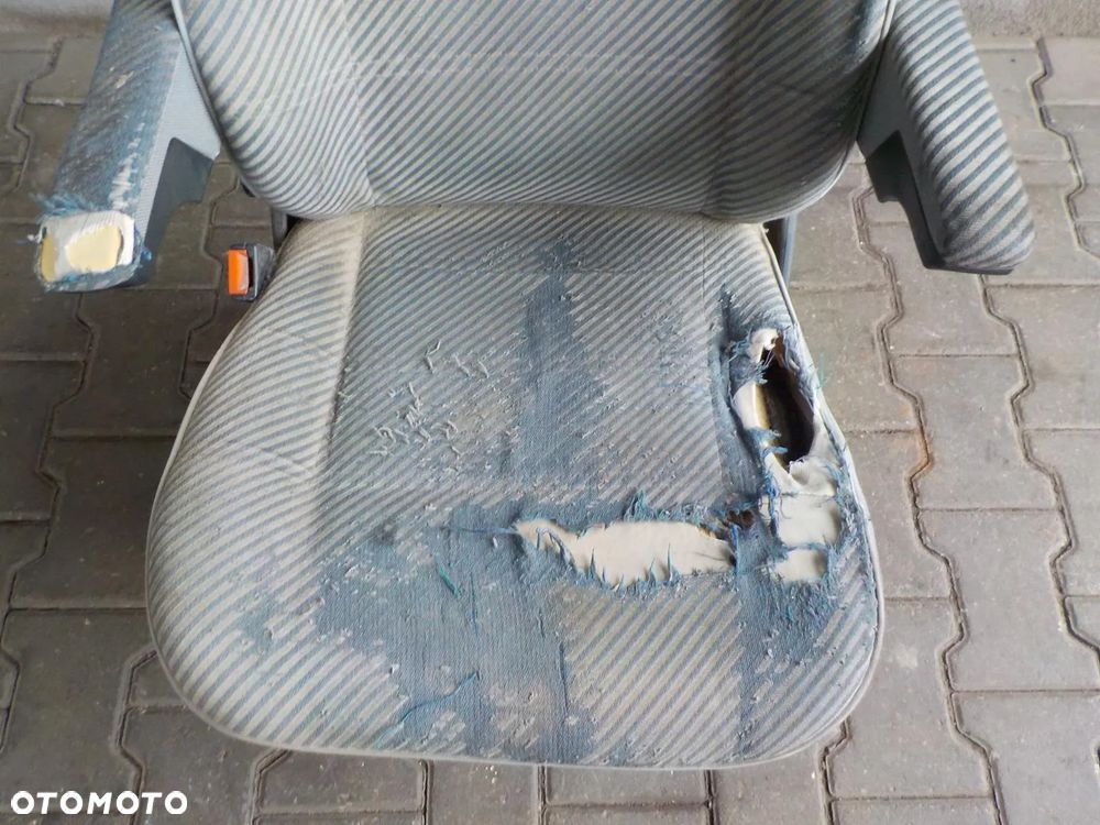VW T4 FOTEL SIEDZENIE KIEROWCY Z PODŁOKIETNIKAMI - 3