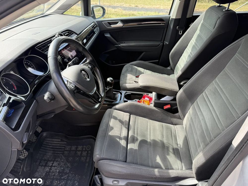 Volkswagen Touran 2.0 TDI SCR (BlueMotion Technology) Highline - 8